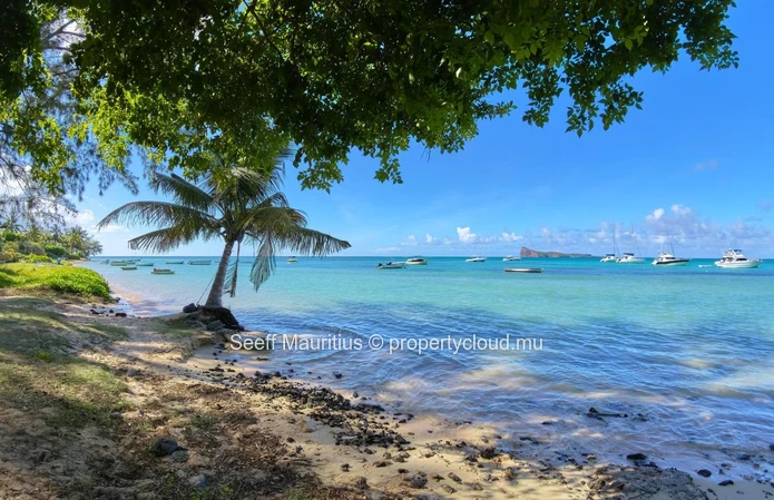 Exclusive Villa in Bain Boeuf: Perfect for Beach Lovers