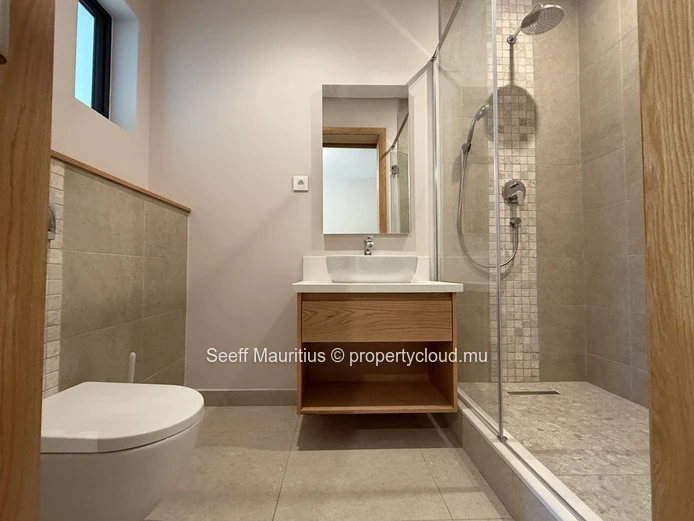 Luxurious Modern Living 4-bed at Domaine de Belle Vue - O Petit Parc