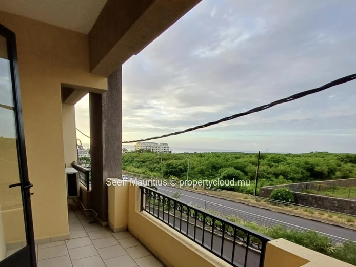 Panoramic Coastal Views Apartment