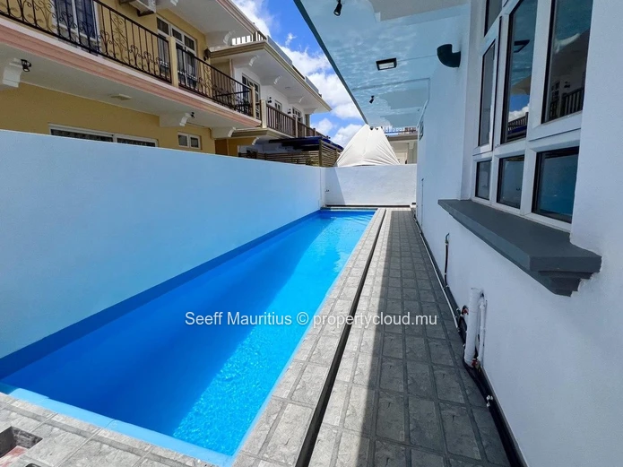 House for sale with a separate studio — ideal for living and investment