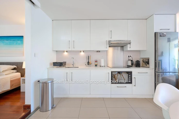 Live the Dream: Modern 1-Bedroom Apartment in Mont Choisy