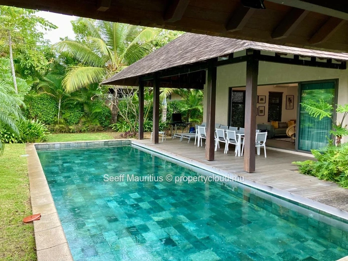 Serene Tropical Luxury Living