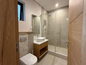 4 Bedroom Apartment