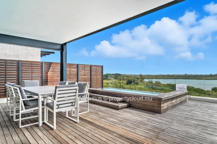 Penthouse at Private Residence with Stunning Sea View