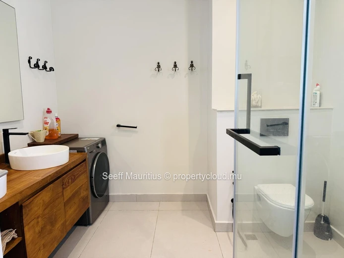 Appartement Somptueux de 3 Chambres avec Vue Mer Panoramique