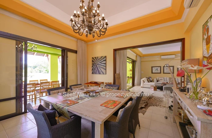  Villa for Sale on the Golf