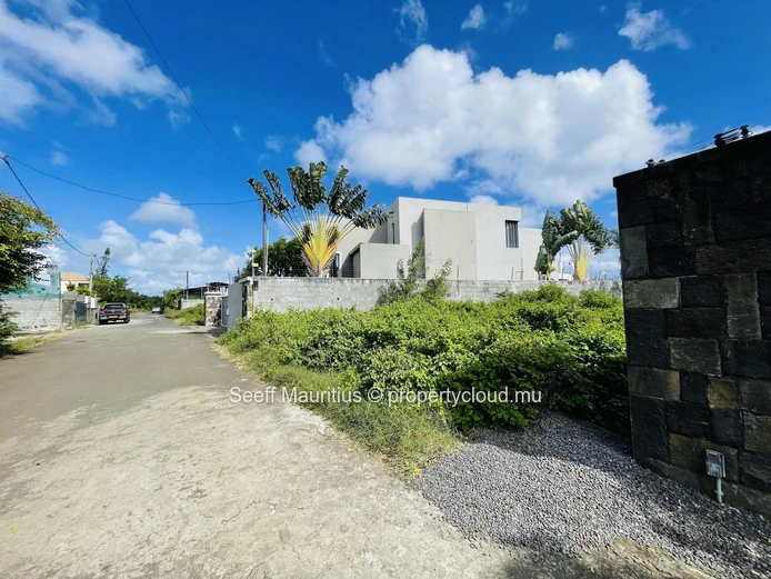 Residential Plot – Sought-After Northern Location
