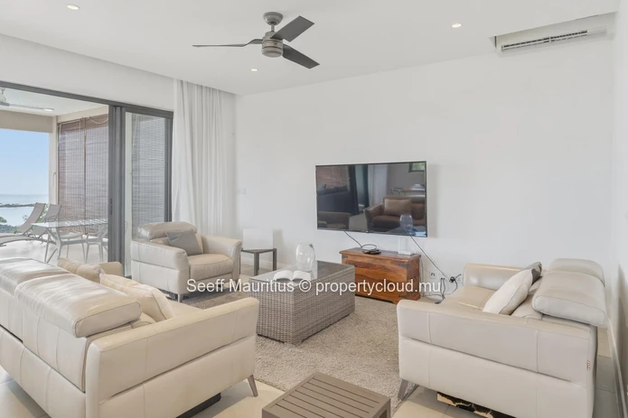 Sea-View Penthouse: Modern and Fully Furnished