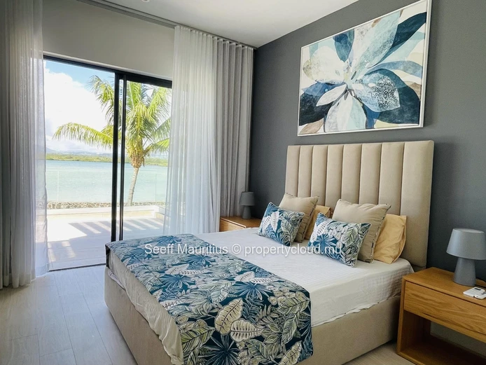 Superbe Villa en Bord de Mer – Vue Imprenable sur l'Océan et les Montagnes