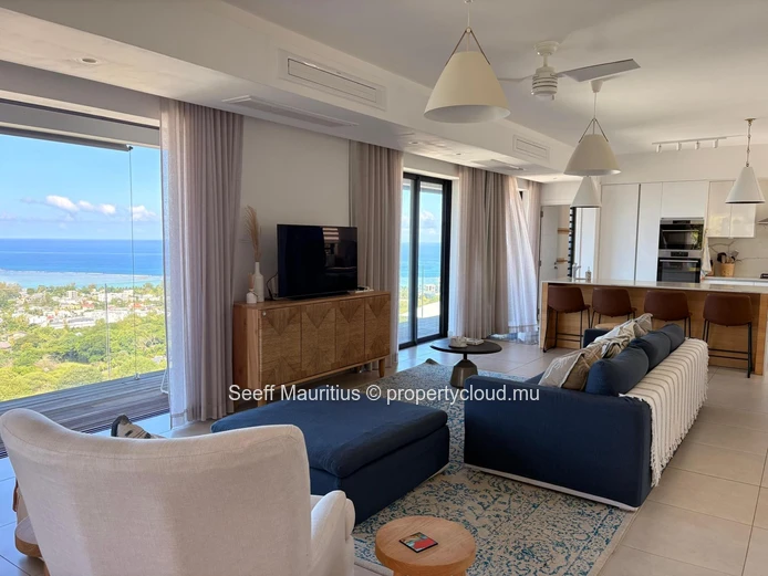 Coastal Elegance Meets Mountain Majesty