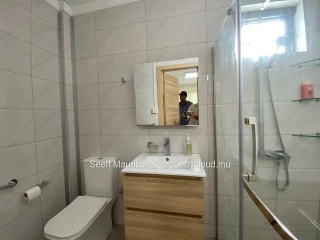 Villa For Sale: Spacious Mountain Retreat with Private Pool