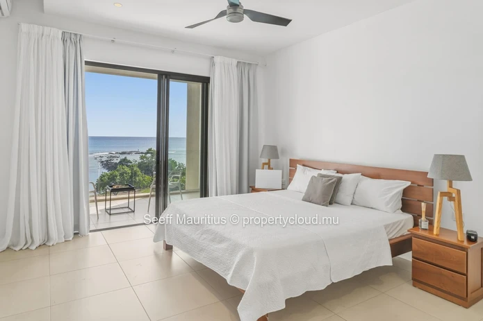 Sea-View Penthouse: Modern and Fully Furnished