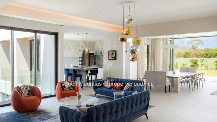 A Singular Architectural Icon with Panoramic Golf and Horizon Views