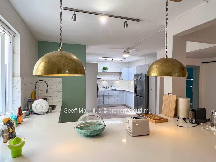 Charmante villa de 3 chambres avec studio indépendant et vue sur la montagne