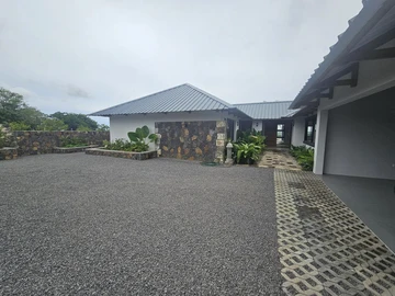 Maison de 4 Chambres