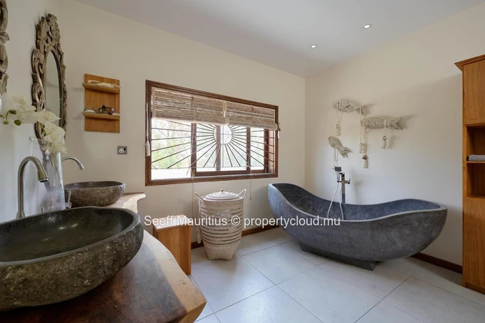 Tranquil Balinese Villa Oasis