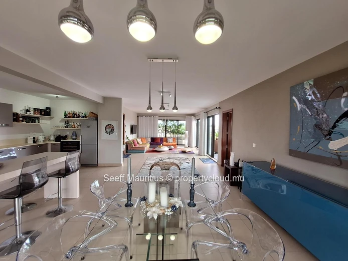 Penthouse spacieux avec terrasse dans un emplacement choix