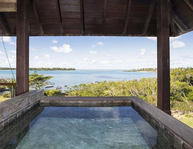 Seaside Serenity: The Adamante Apartment with Breathtaking Ocean Views