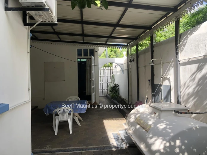 Spacious Family Villa Near Beach