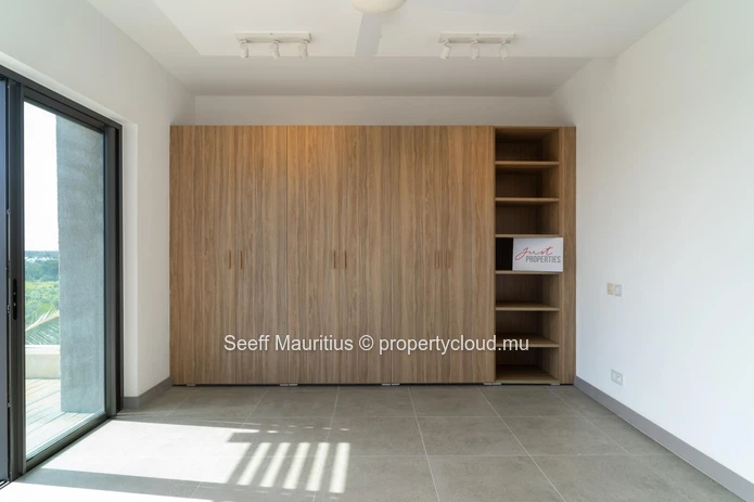 Sophisticated Penthouse Living with Private Plunge Pool at St Antoine
