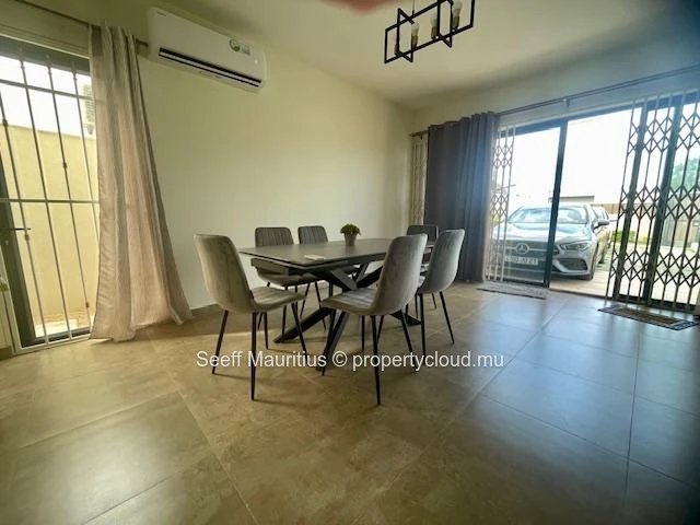 Beautiful Indivitual House with 3 Bedrooms, Spacious Living Areas, and Private Pool