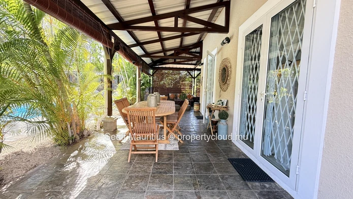 Coastal Elegance at Domaine du Levant Roches Noires