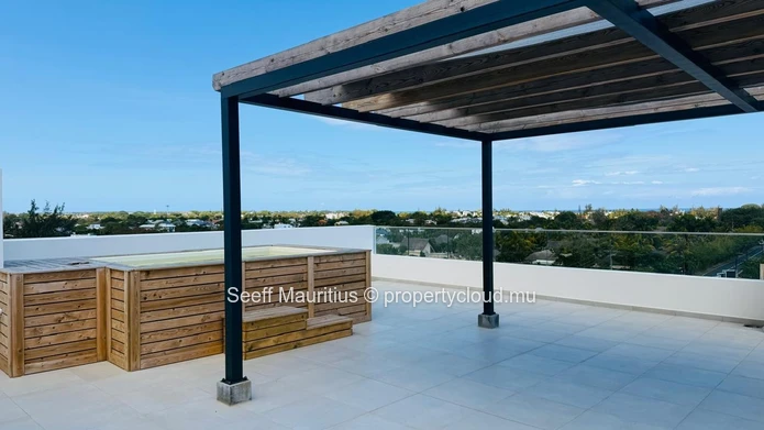 Oasis Privée sur Rooftop au Cœur de Péreybère