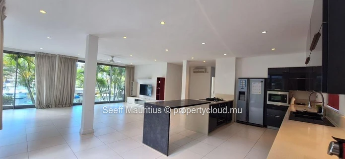 Villa with Rooftop Pool & Private Dock