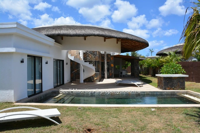 Unique Luxury Villa Close To The Beach