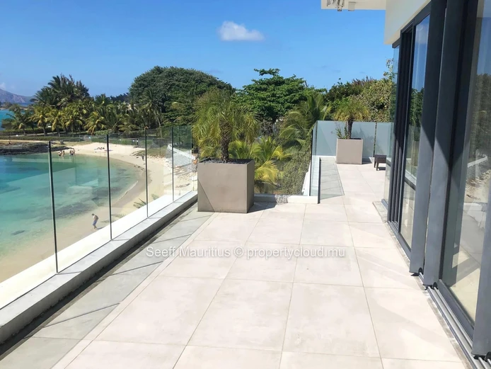 Exceptional Beachfront Villa