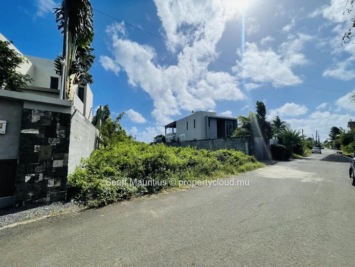 Residential Plot – Sought-After Northern Location