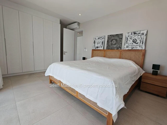 Charming house - Tranquility and elegance on the lagoon – New beachfront apartment in Poste La Fayette, offering a fr...