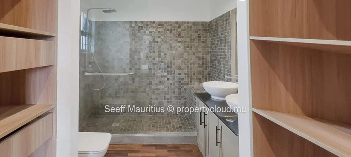Exquisite Fully Furnished Villa