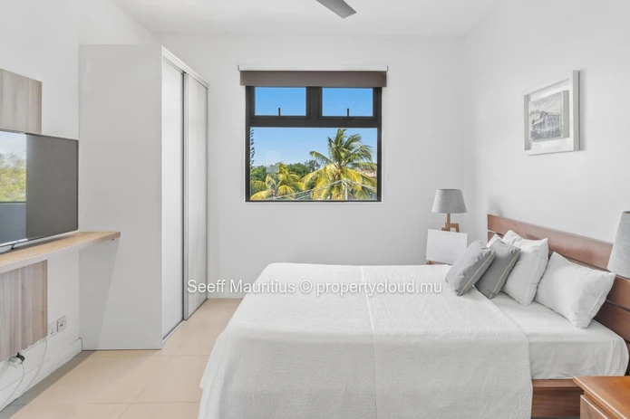 Sea-View Penthouse: Modern and Fully Furnished