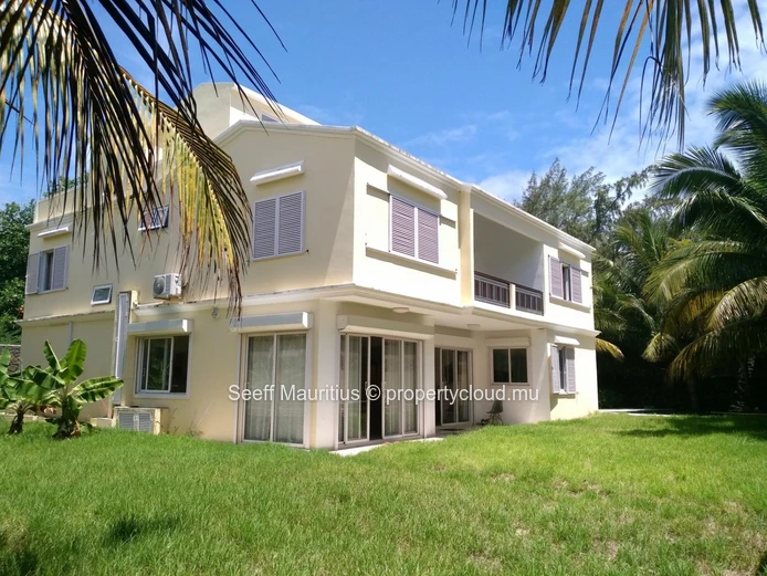 RES Villa close to the beach