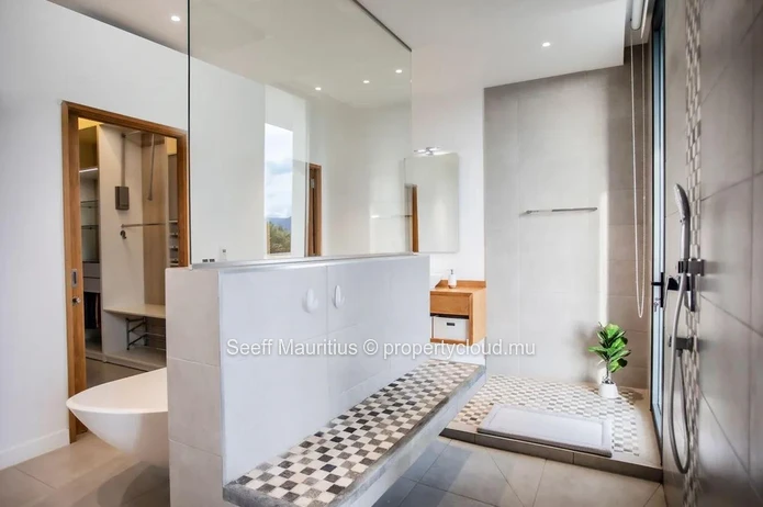 The Pinnacle of Riverside Luxury
