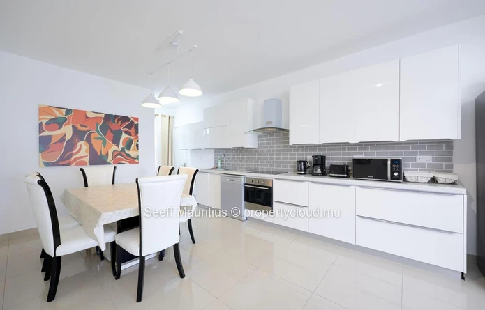 Modern Living at Résidence Azure, Péreybère