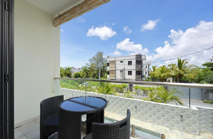 Modern Living at Résidence Azure, Péreybère