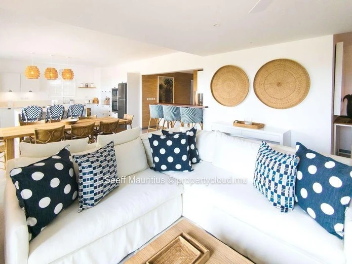 Elegant Escape: 4-Bedroom Combo Apartment