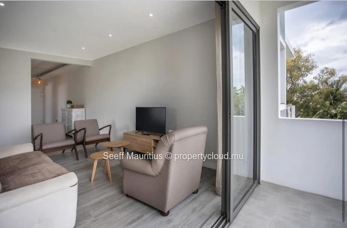 Bel Appartement Nouvellement Decore. Fort Potentiel Locatif. 