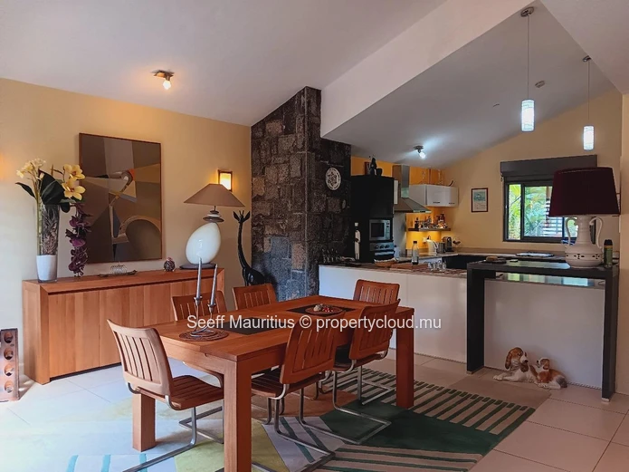 Captivating 3-Bedroom Duplex with Majestic Mountain Vistas