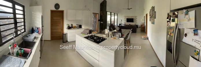 Spacious Modern Family Home in a Prime Location