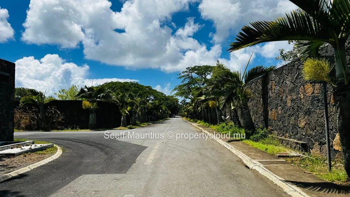 Exclusive Residential Land: Bois Chandelle, Mont Choisy