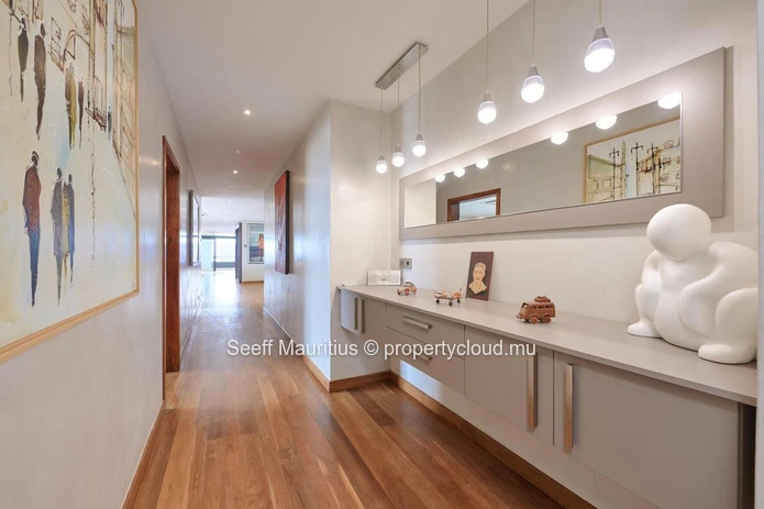 Modern Elegance Meets Comfort in a Designer Penthouse 