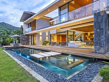 5 Bedroom House