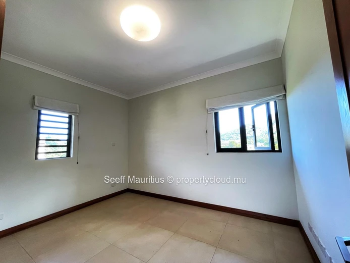 Beautifully Villa with Superb Mountain Views