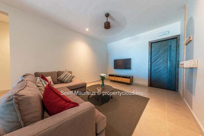 Beautiful Beachfront Groundfloor Apartment for Rent