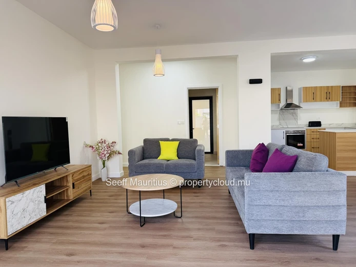 River Park Trianon - Modern Living: 3-Bedroom Garden Apartment
