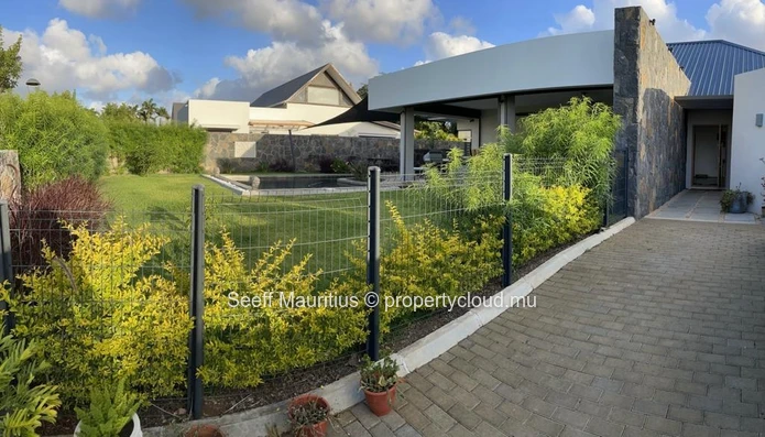 Spacious Modern Family Home in a Prime Location