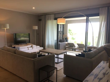 5 Bedroom Apartment